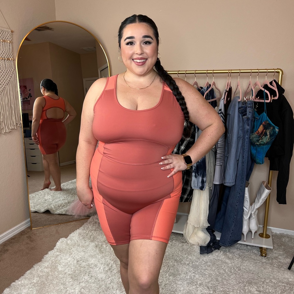 Fabletics jumpsuit - Picture 2 of 5